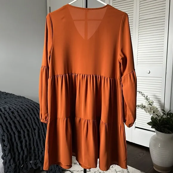 NWOT Ruffle Dress - Picture 5 of 7